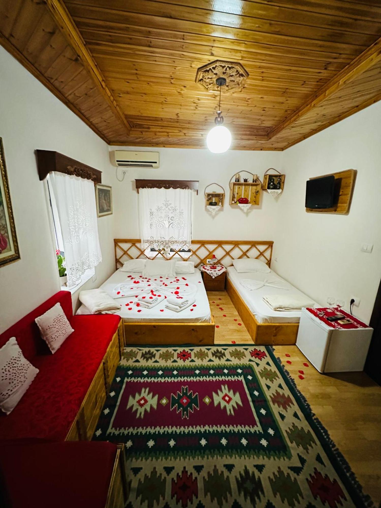 Kore Guest House Gjirokastër Exteriér fotografie